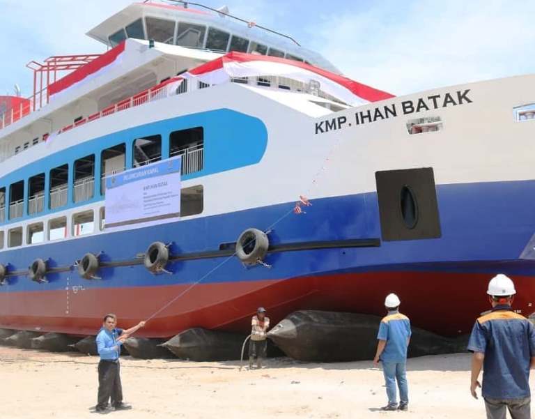 Oktober 2018, KM Ro Ro Ihan Batak Beroperasi di Danau Toba